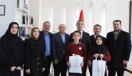 Bayburtlu bölge birincisi öğrenciler ödüllendirildi