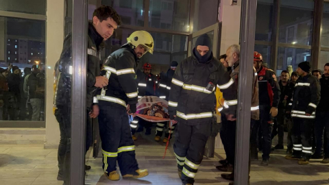 Su baskını nedeniyle bodrumda mahsur kalan engelli vatandaş kurtarıldı