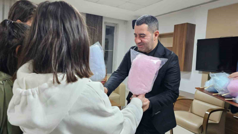 AK Parti Gaziantep Milletvekili Bünyamin Bozgeyik: "23 Nisan çocuklarımızın umudunun sembolüdür"