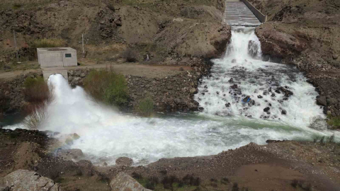 Malatya’da barajlar doldu, kapaklar açıldı