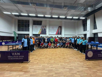 Spor Van Masa Tenisi Ligi devam ediyor