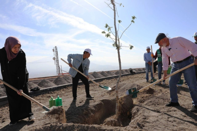 Başkan Çolakbayrakdar: "Çevreye yatırım, çocuklarımızın geleceğine yatırımdır"