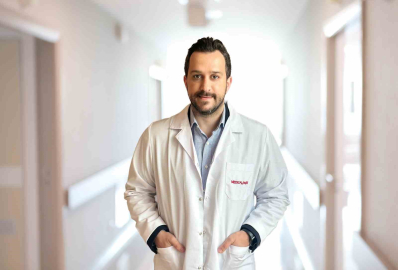 "Bebeklere yeni besinler 2-3 gün arayla sabahları verilmeli"