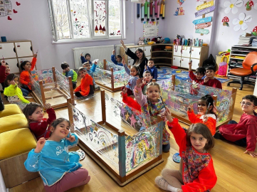 Sivas’ta çift dilli eğitim modeli, ingilizceyi ezberleyerek değil konuşarak öğreniyorlar