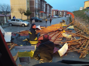 Bayburt için kuvvetli rüzgar ve fırtına uyarısı