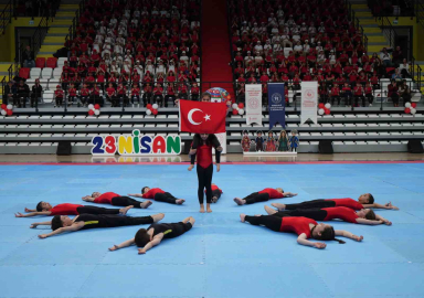 Kırıkkale’de 23 Nisan etkinlikleri renkli görüntülere sahne oldu