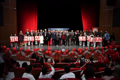 Başkan Büyükkılıç, çocukların bayram sevincine ortak oldu