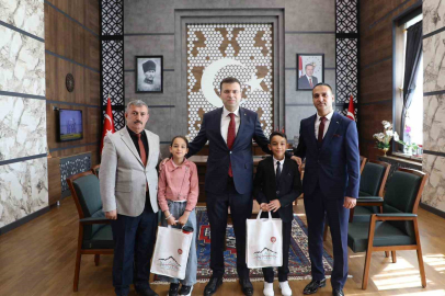 Niğde Valisi Akmeşe, koltuğunu Yusuf İncesu’ya emanet etti