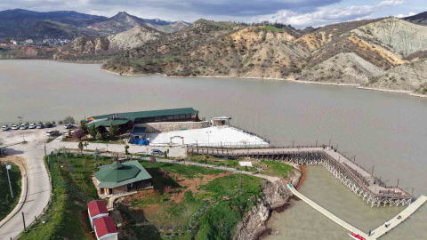 Kar ve yağmurlarla Uzunçayır Baraj Gölü’nün debisi yükseldi