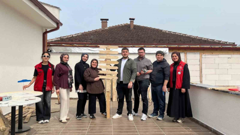 Kullanılmayan paletler tabelaya dönüştü