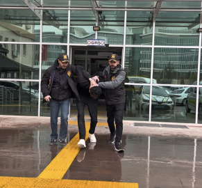 Okullardan hırsızlık yapan şahıs yakalandı