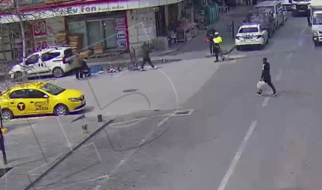 Trafik polisinden duygulandıran 23 Nisan anı