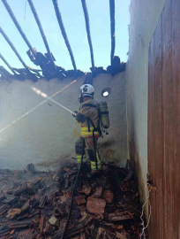 Reyhanlı’da müstakil ev yandı