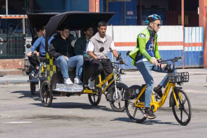 İzmir’de Bisicab dönemi başlıyor