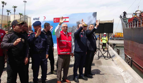 Mersin Limanı’ndan Lübnan’a 730 tonluk insani yardım yola çıktı
