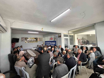 Selendi AK Parti’de mahalle başkanları toplandı