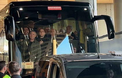 Galatasaraylı yöneticiler, Fenerbahçeli yöneticileri karşıladı