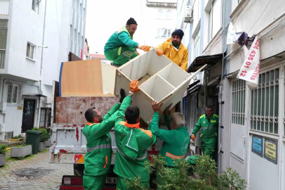 Osmangazi’de çöp eve müdahale
