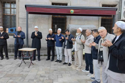 Alaplı’da Hacı Adayları Dualarla Uğurlandı
