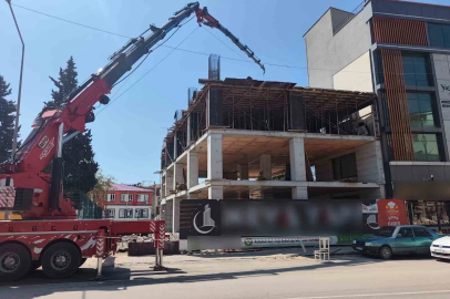 Depremde yıkılan birlik binası yeniden inşa ediliyor
