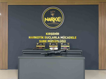 İkamete operasyon: Uyuşturucu ve silah ele geçirildi