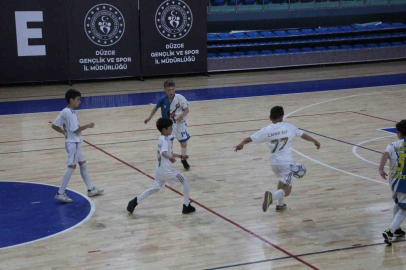 Okul Sporları müsabakaları tüm heyecanıyla sürüyor