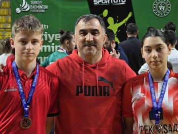 Erzincanlı badmintoncular Türkiye üçüncüsü oldu