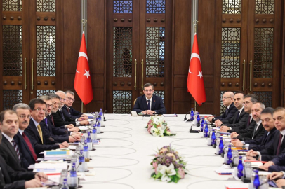 EKK: "Ülkemizin küresel transit ticaretteki konumunu güçlendirecek, enerji ve ticaret koridoruna dönüştürecek politikaları hayata geçirmeye devam edeceğiz"