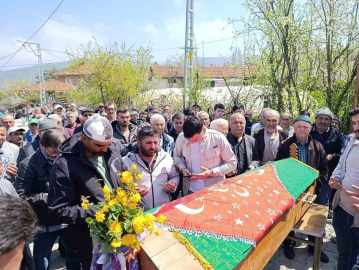 Kazada hayatını kaybetti, karnındaki çocuğu ile toprağa verildi