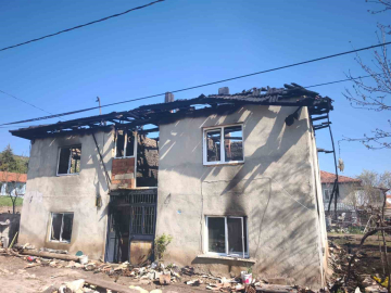 Burdur’da evde yangın paniği