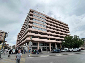 İzmir Büyükşehir: "Çankaya Otoparkı’nın kapatılması keyfi değil zorunlu"