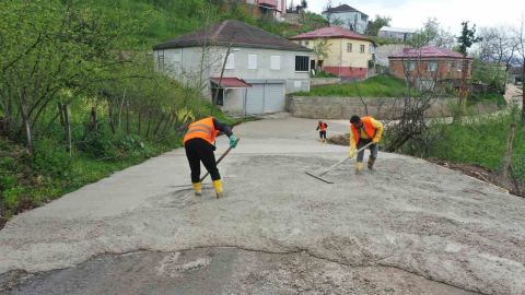 Ordu’nun kırsalında beton yol çalışmaları devam ediyor