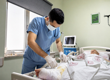 Düşme sonrası gittiği hastanede nadir görülen ölümcül hastalığa yakalandığını öğrendi