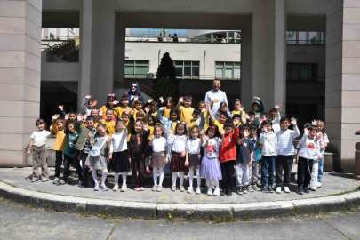 Öğrenciler dondurulmuş hayvan müzesini yakından inceledi