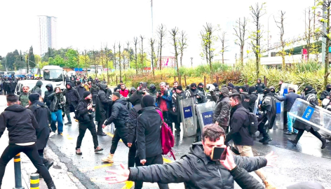 Mecidiyeköy’de izinsiz yürüyüşe polisten müdahale