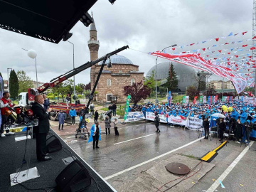 HAK-İŞ Başkanı Arslan: "Türkiye’nin bütün meydanları Taksim Meydanı’dır"