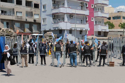 Şırnak’ta 1 Mayıs halaylarla kutlandı