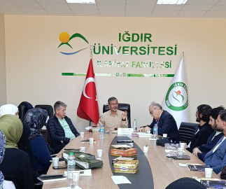 Iğdır Üniversitesi’nce kitap kritiği ve söyleşi programı düzenlendi