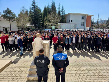 Bilecik’te öğrencilere bilinçli sosyal medya ve güvenlik eğitimi
