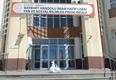 Bayburt Anadolu İHL öğrencileri 55 kilogram atık pil topladı