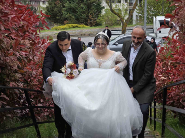 Elif’in gelinlik giyme hayali gerçek oldu