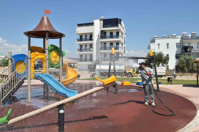 Kepez’de park ve oyun alanlarında hijyen seferberliği