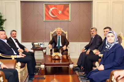 AK Parti heyetinden Vali Osman Varol’a veda ziyareti
