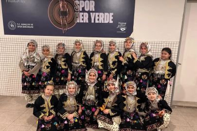 Kütahya Belediyespor Halk Oyunları ekiplerinden İzmir’de çifte başarı

