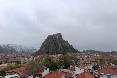 Afyonkarahisar’da kara kış geri geldi
