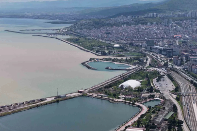 Mayıs yağmurları Karadeniz’i çamura boyadı
