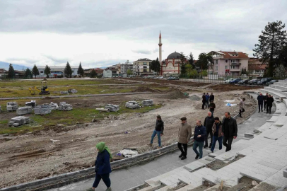 Düzce’de şehrin kalbinde 3 park birbirine bağlanıyor
