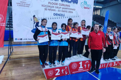 Yunus Emre Ortaokulu ‘Floor Curling’de önemli başarı
