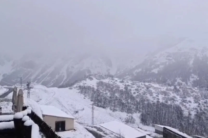 Tunceli’ye bahar ortasında kar sürprizi
