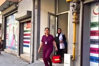 Kütahya’da "Her Gebeye Bir Ebe" programıyla evde sağlık hizmeti

